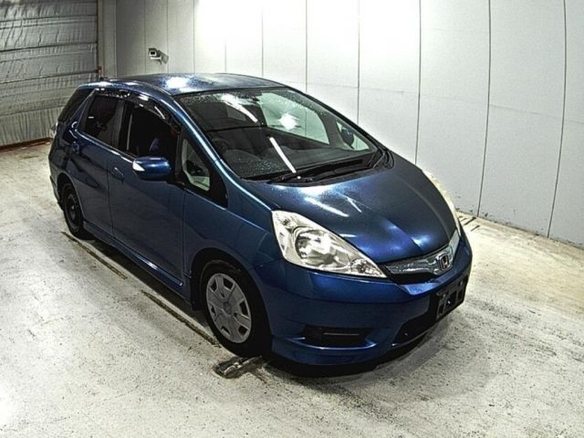 2187 Honda Fit shuttle GP2 2011 г. (LAA Okayama)